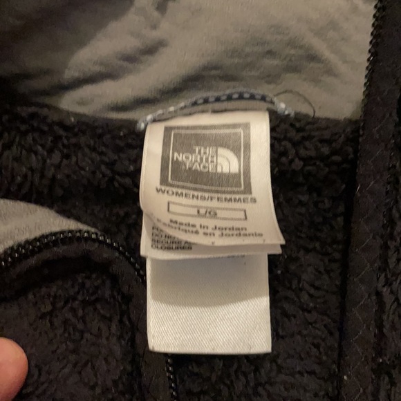 North Face 3/4 Zip Sweatshirt - Picture 3 of 5